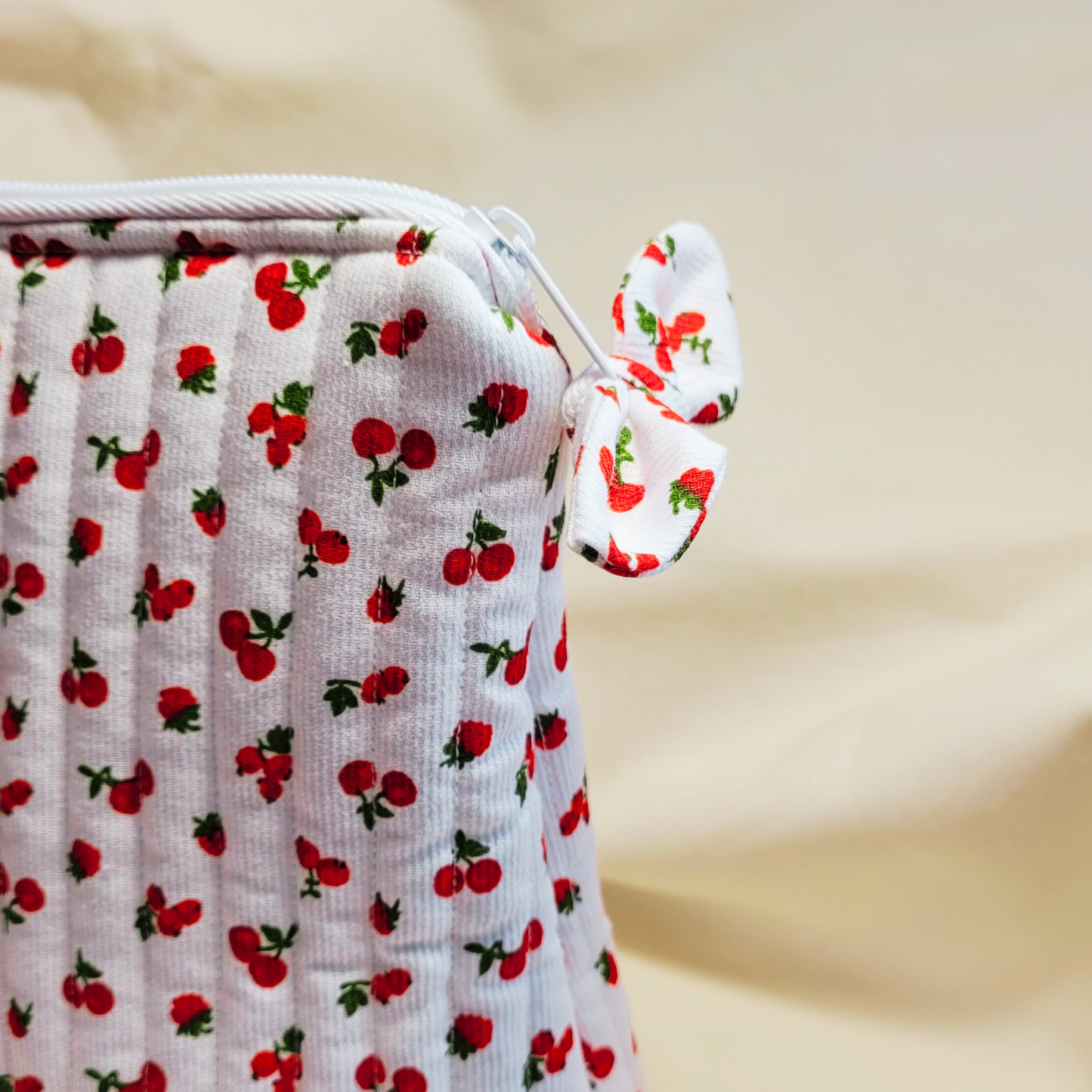 Bolsa de Cosméticos e Produtos de Higiene Amélia