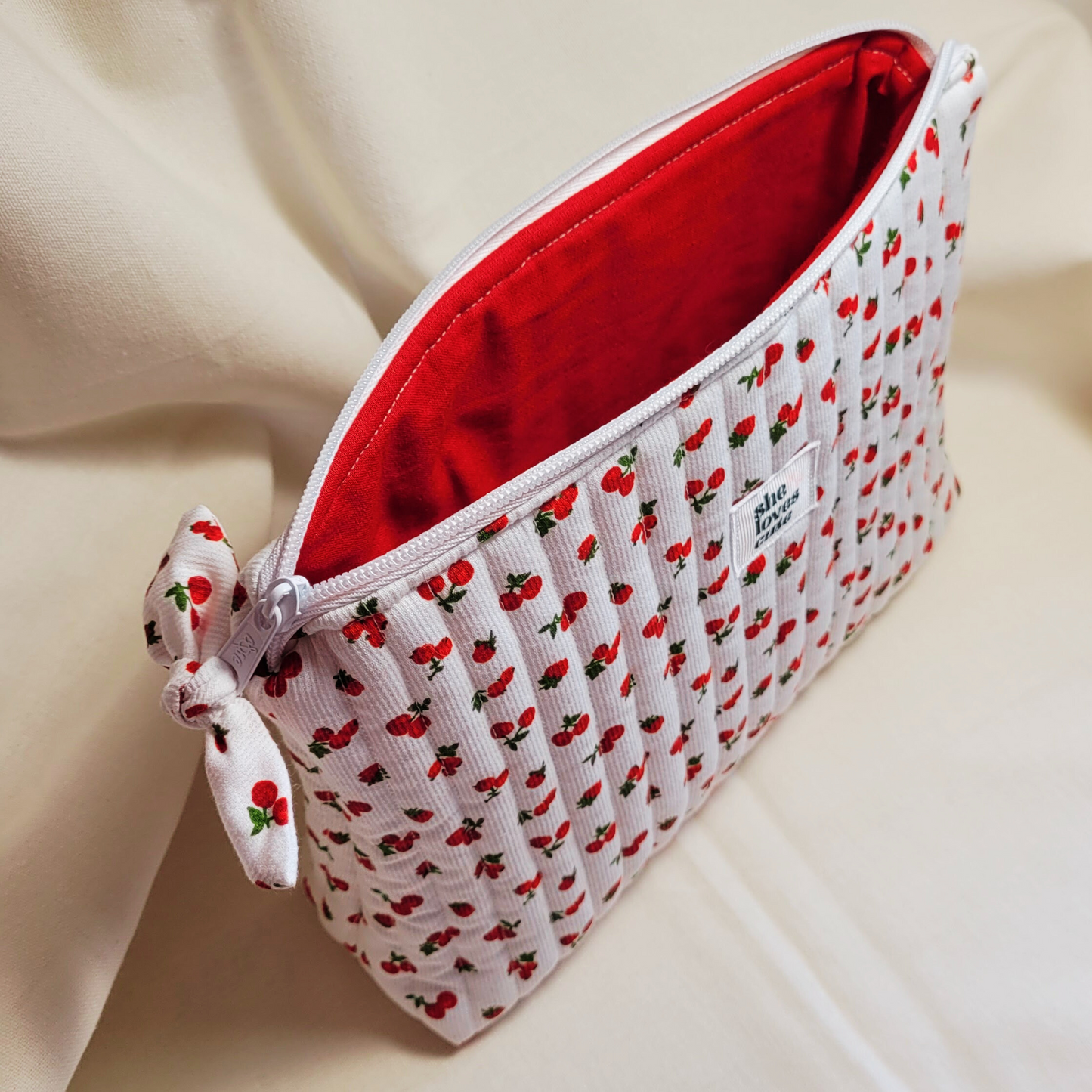 Bolsa de Cosméticos e Produtos de Higiene Amélia