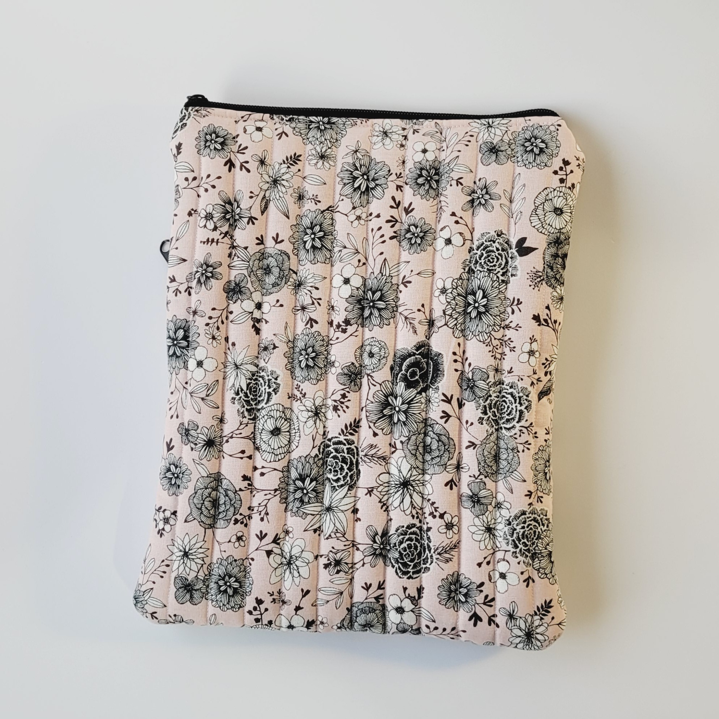 BOLSA PARA E-READER/ iPAD/ TABLET/ LIVRO CLÁUDIA