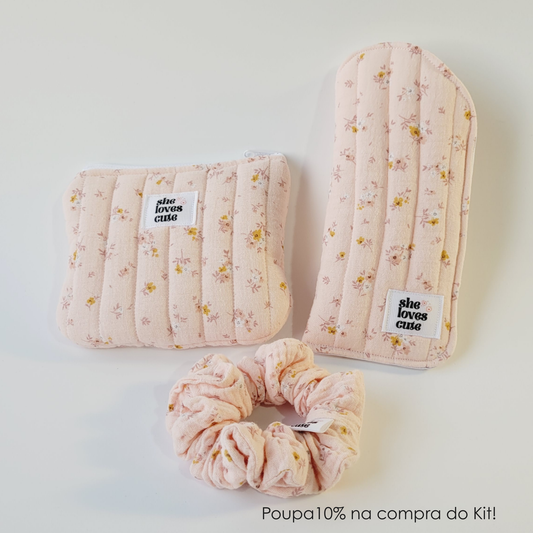 PACK COZY CHARM ANNA [Mini Pouch + Porta-Óculos + Scrunchie]