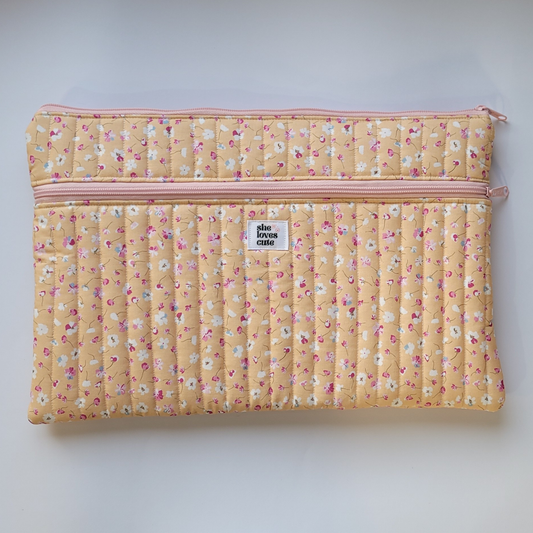 BOLSA PARA COMPUTADOR, COM ORGANIZAÇÃO EXTERIOR