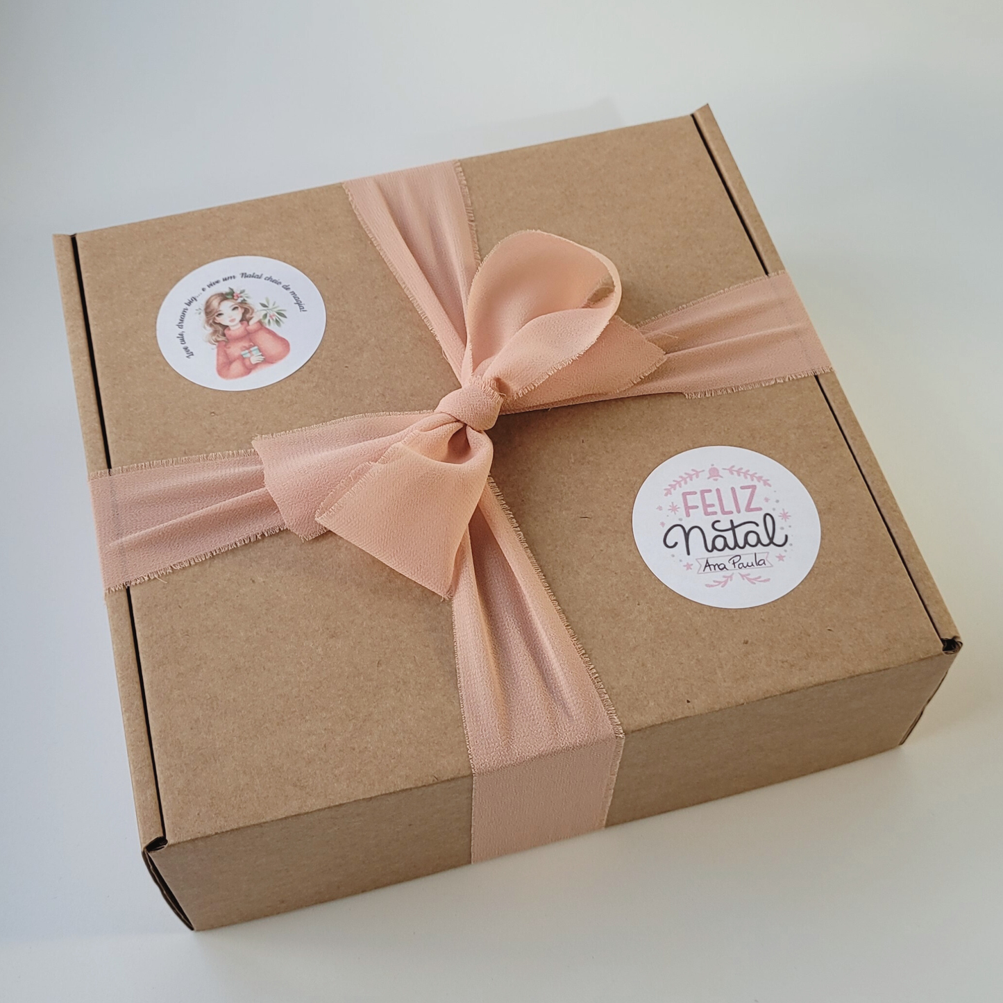 GOLDEN PACK - O Presente que ilumina o Natal